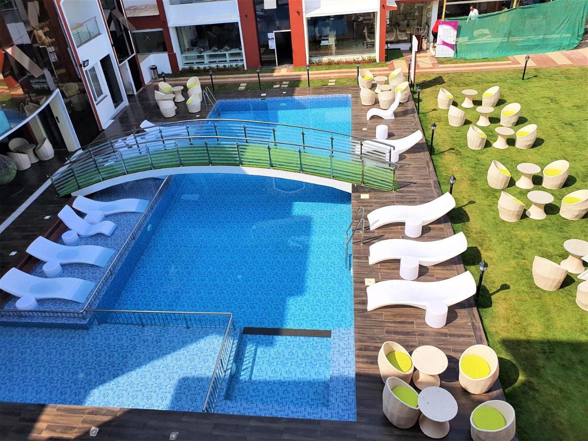 Vits Shanti Solitaire, Arpora Buitenkant foto