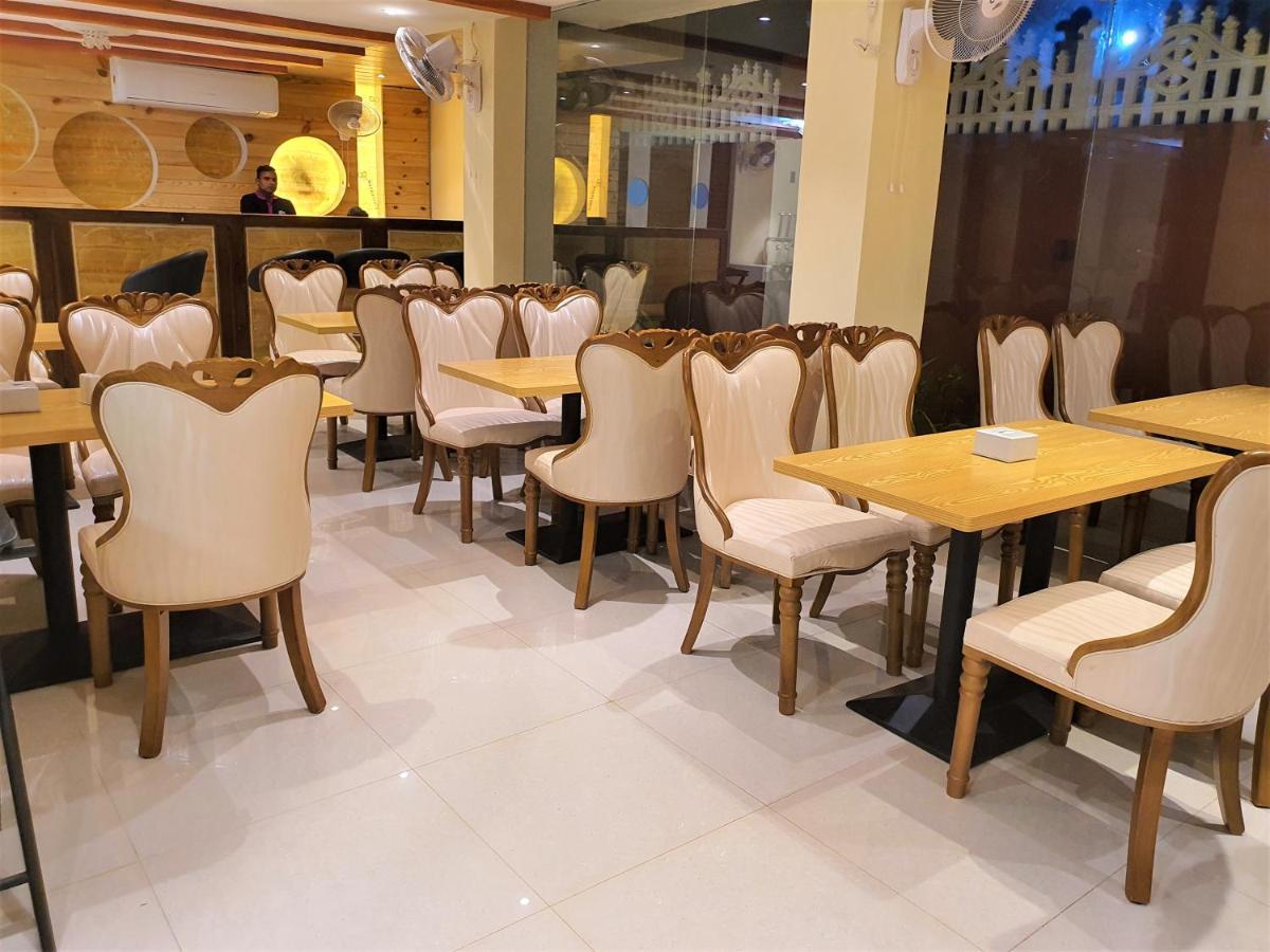 Vits Shanti Solitaire, Arpora Buitenkant foto